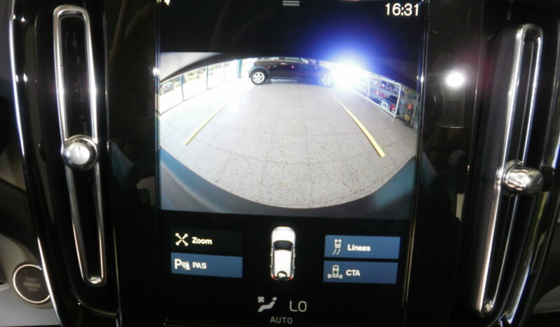 VOLVO XC40 D3 INSCRIPTION Aut. 150cv lleno