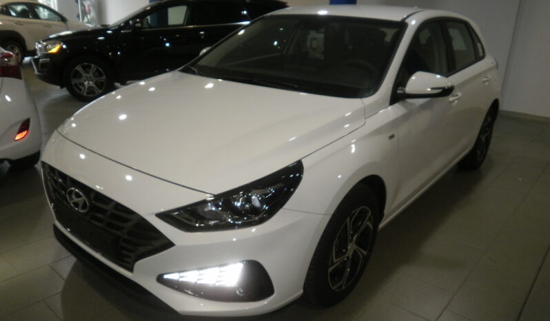 HYUNDAI I30 TGDI 120cv Hybrido 48v  (Nuevo modelo) lleno