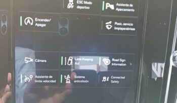 VOLVO XC40 T4 R-Design Black-White Automático 8vel. lleno