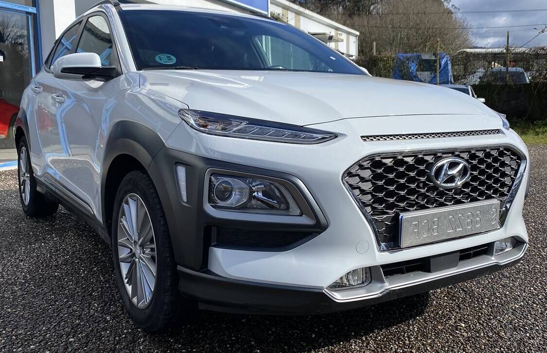 Hyundai Kona Tecno Red