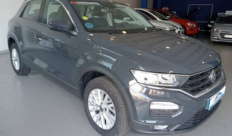 Volkswagen T-Roc frontal lateral derecho