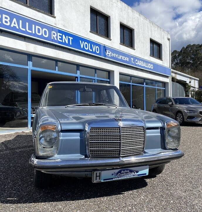 Mercedes Benz 230