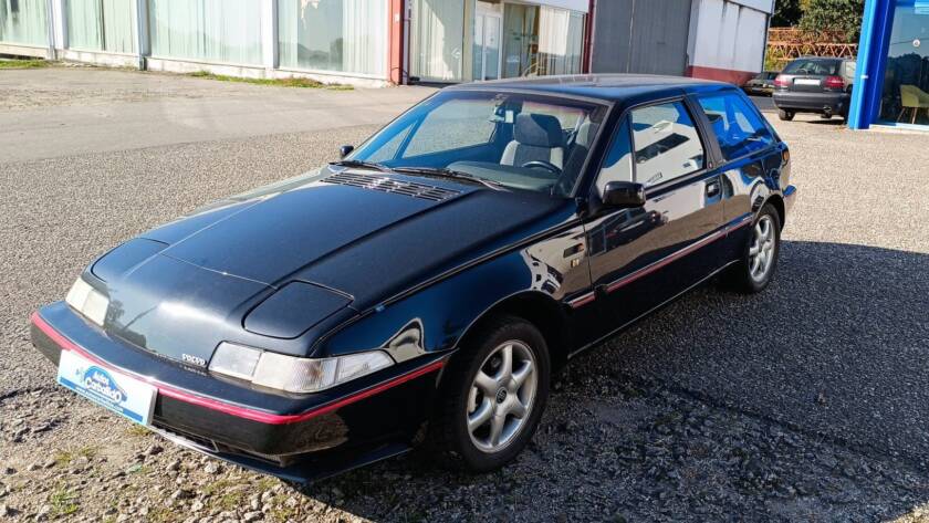 Volvo 480 lateral izquierdo