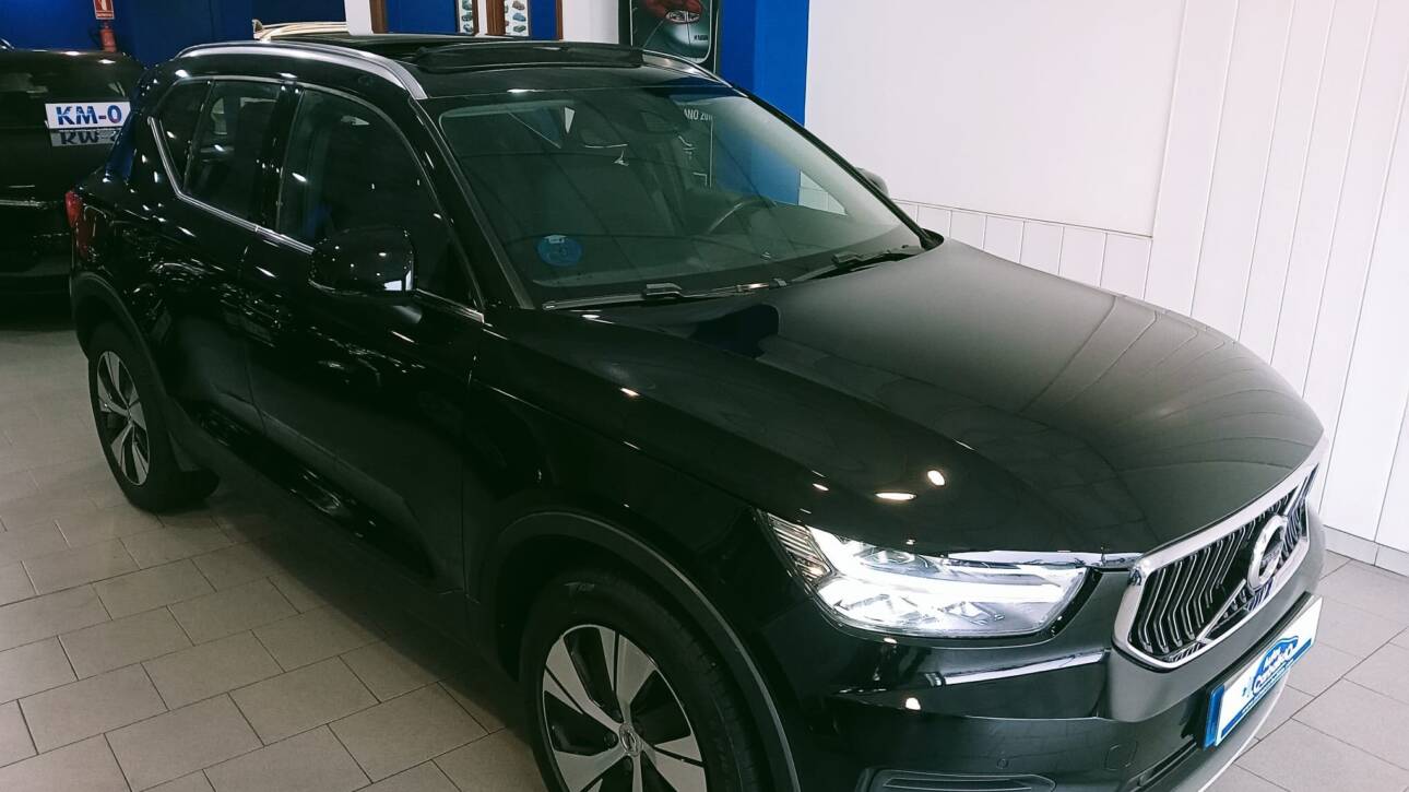 VOLVO XC40 T4 1.5 TWIN RECHARGE INSCRIPTION